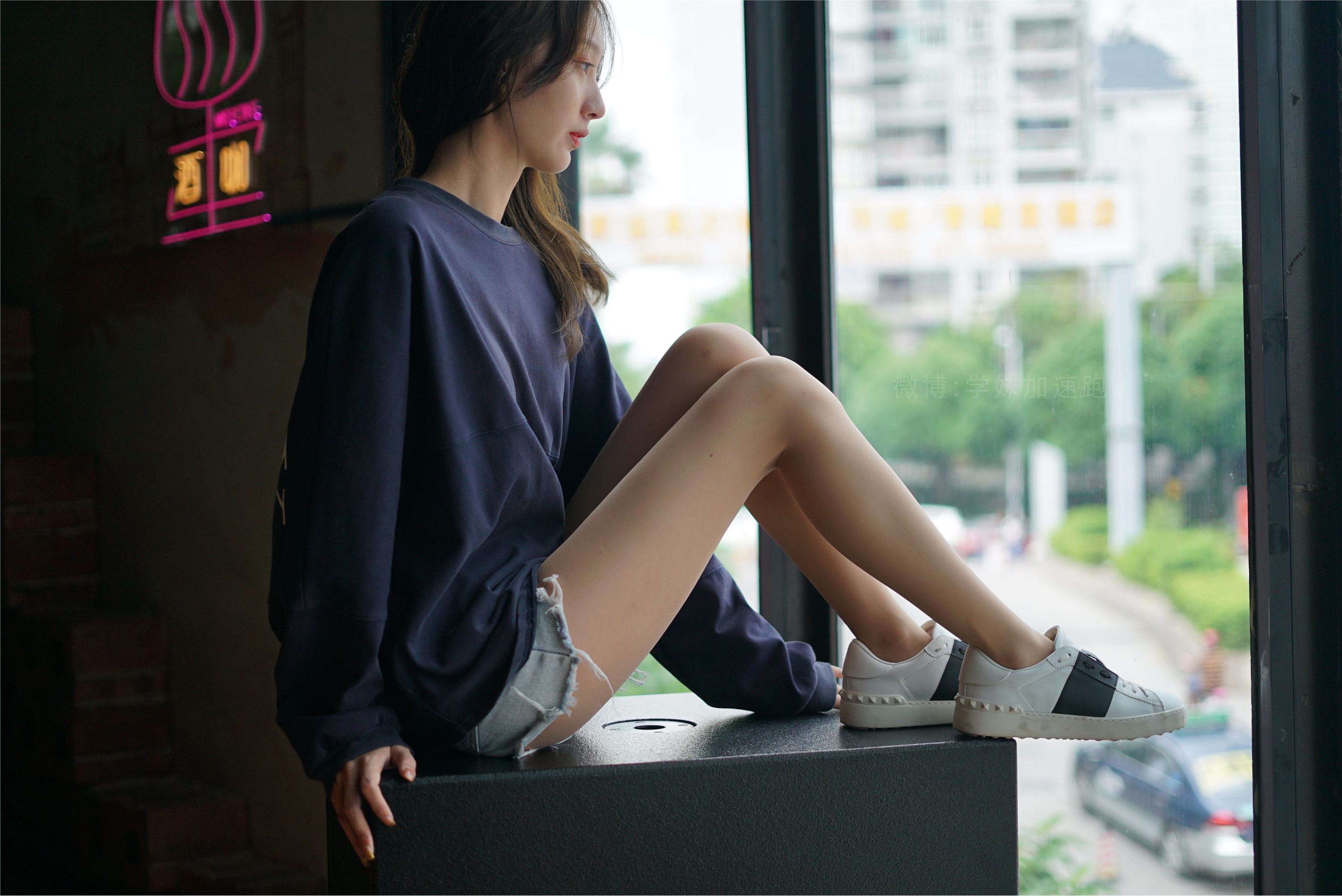 学妹加速跑 XM087《腿玩年的腿-九九》